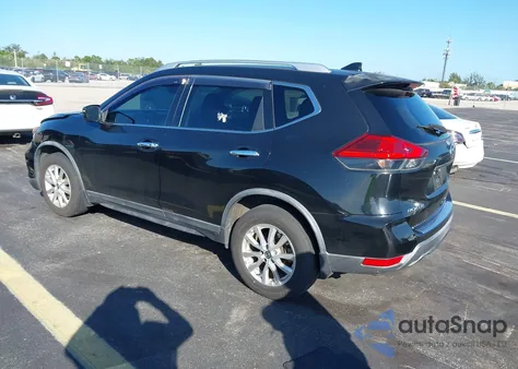 2017 Nissan Rogue Sv z USA, uszkodzony, nr VIN KNMAT2MT4HP613334